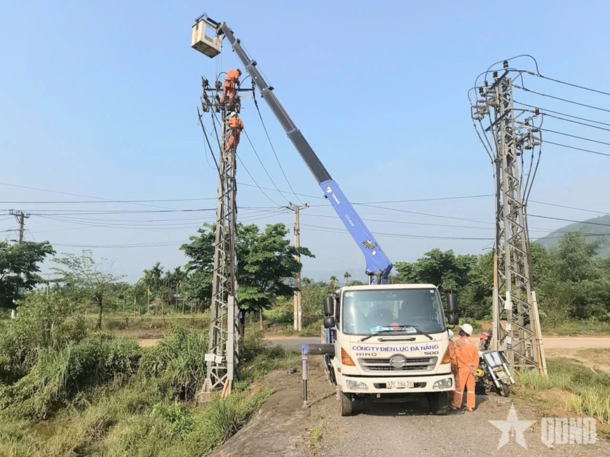 Điện lực miền Trung tăng cường các giải pháp bảo đảm cấp điện mùa nắng nóng