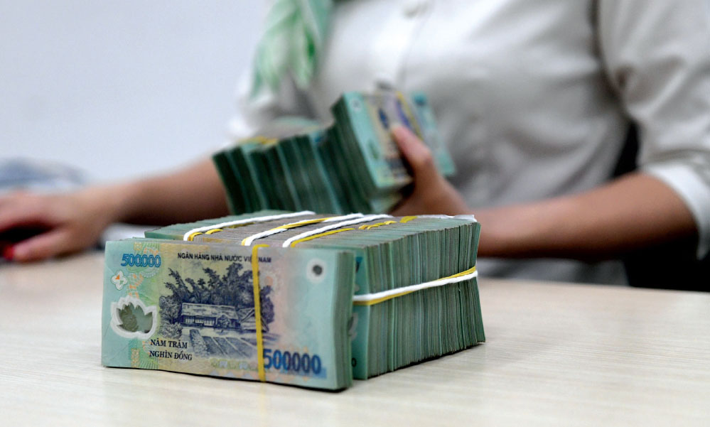 Ngân hàng làm trung gian vốn như thế nào? – Phần 2: Cái phanh kinh tế quan trọng