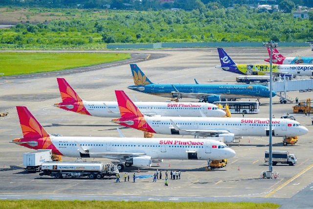 Hãng bay Việt tuyển tiếp viên, ghi thẳng mức thu nhập đáng mơ ước