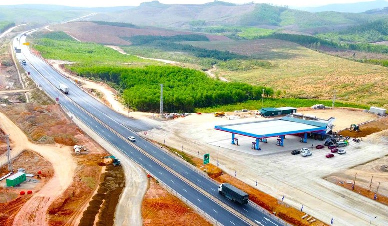 “Chiến dịch thi công thần tốc” hoàn thành trạm dừng nghỉ cao tốc trước 30/6