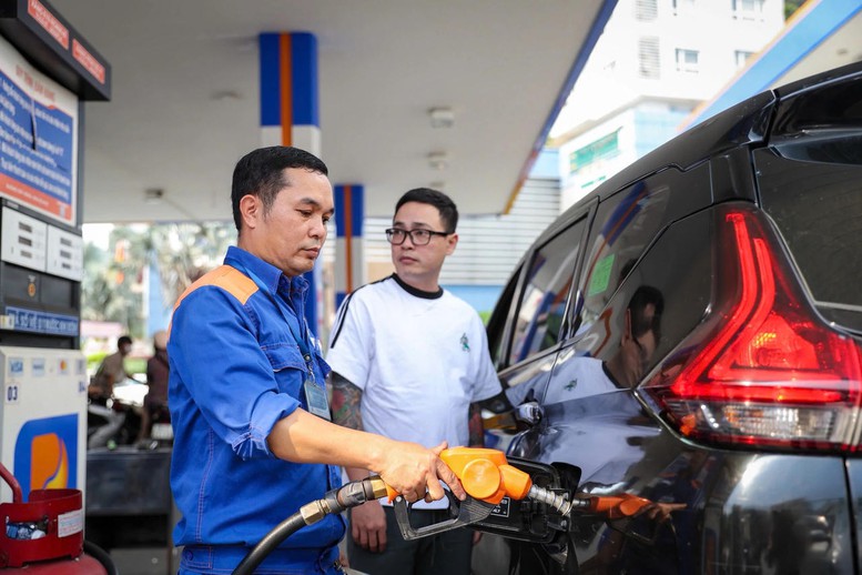 Điều chỉnh giá xăng dầu từ 0h ngày 1/7