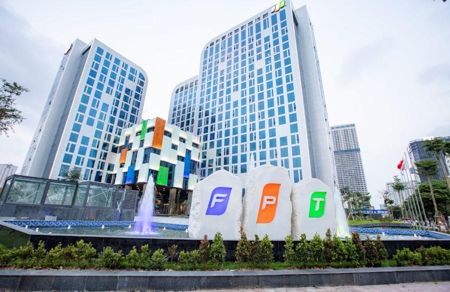 FPT | BÁO CÁO ĐẦU TƯ
