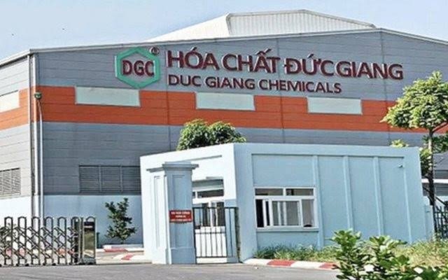 Cổ phiếu Hóa chất Đức Giang (DGC) tiếp tục bị HoSE ‘tuýt còi'”