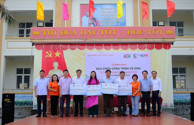 FPT chung tay cải tạo 15 công trình vệ sinh học đường tại Quảng Trị