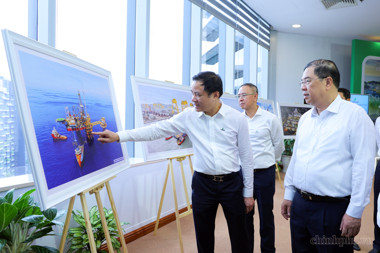 Phó Thủ tướng Thường trực: Mục tiêu tăng trưởng hai con số là yêu cầu bắt buộc đối với Petrovietnam