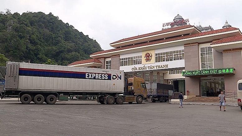 Xuất khẩu nông sản được ưu tiên, hải quan thông quan cả ngoài giờ