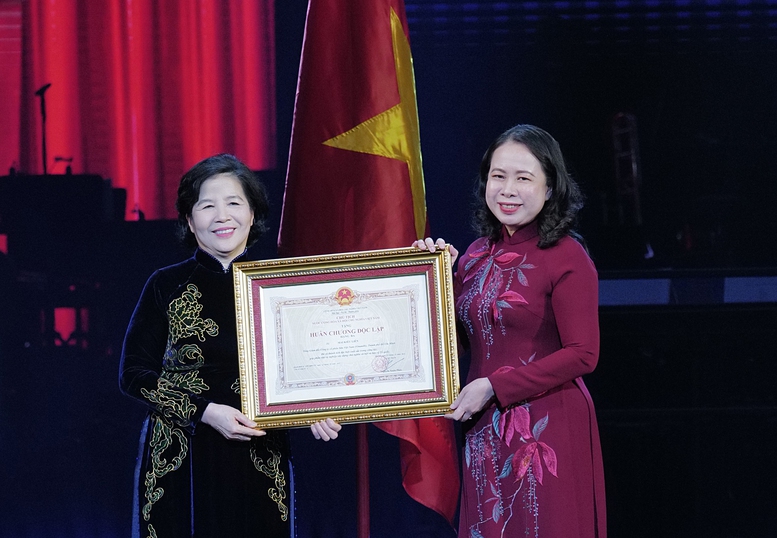 Vinamilk đón nhận Danh hiệu Anh hùng Lao động lần thứ hai