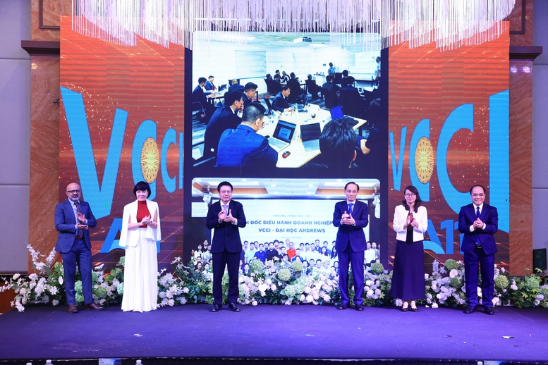 VCCI đặt mục tiêu phát triển đội ngũ CEO Việt Nam chuẩn quốc tế