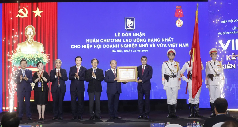 VINASME kỷ niệm 20 năm thành lập và đón nhận Huân chương Lao động hạng Nhất