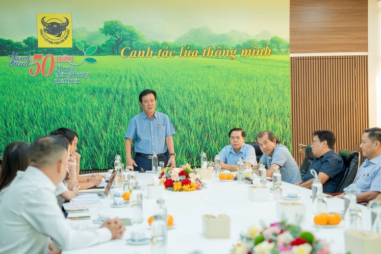 Từ mái nhà máy đến ruộng vườn: Hành trình chuyển đổi xanh toàn diện của Phân bón Bình Điền