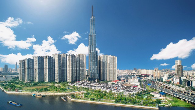 Vingroup (VIC) lọt Top 350 công ty tốt nhất thế giới