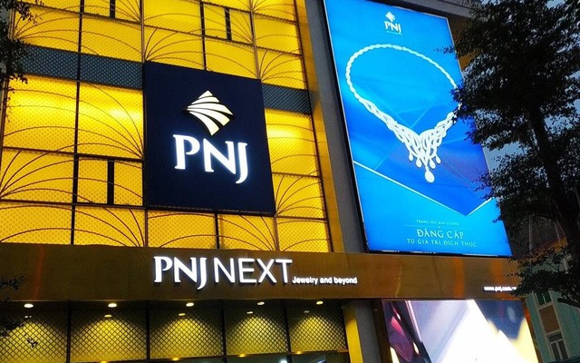 Vừa bán sạch PNJ một tháng trước, hai quỹ do Dragon Capital quản lý bất ngờ ‘quay xe’ mua lại