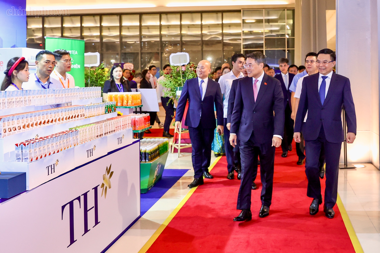 Thủ tướng Lê Minh Hưng: Doanh nghiệp thương hiệu Việt Nam phải trở thành lợi thế cạnh tranh chiến lược