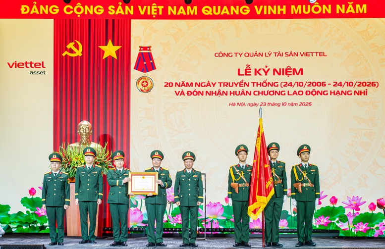 Viettel Asset nhận Huân chương Lao động hạng Nhì