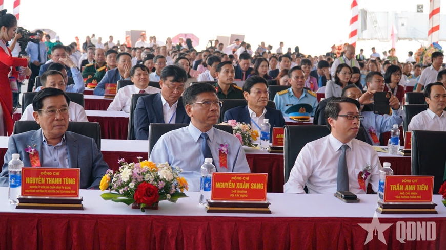 Tổng công ty xây dựng công trình Hàng không ACC: Dấu ấn trên hai đường cất hạ cánh mới
